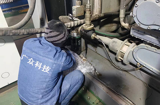 空壓機斷油保護裝置核心監(jiān)測原理：壓力監(jiān)測